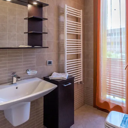 Vakantiehuis In Albarella Near Sandy Albarella Island